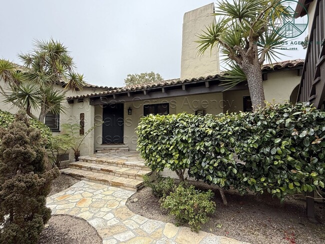 1104 Arroyo Dr in Pebble Beach, CA - Building Photo - Building Photo