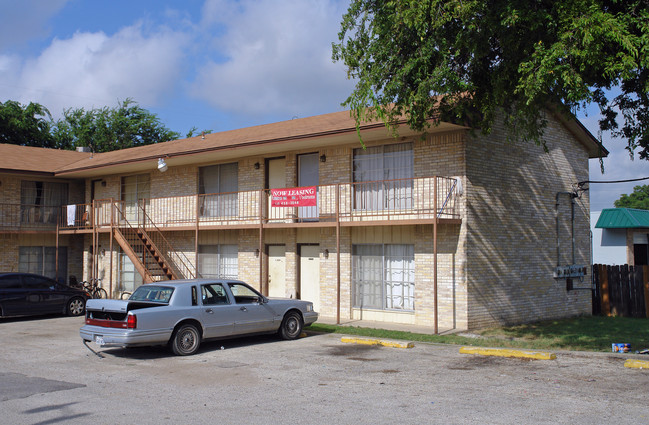 813 N Park St in Killeen, TX - Building Photo - Building Photo