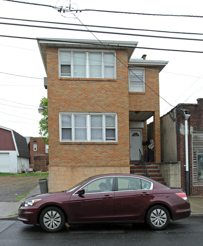 54 Harrison Ave in Garfield, NJ - Building Photo - Building Photo