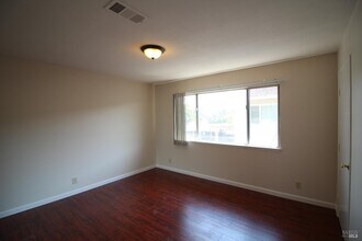 1216 Dana Dr in Fairfield, CA - Building Photo - Building Photo