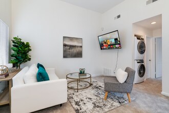 428 N Imperial Ave in Ontario, CA - Building Photo - Building Photo