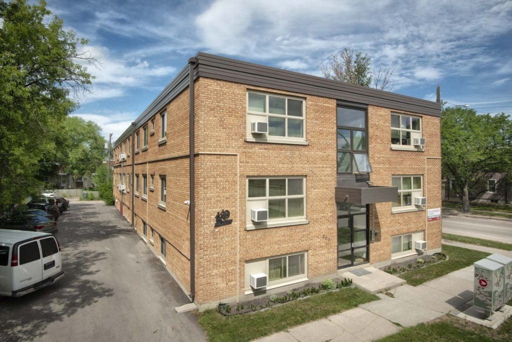 Fay Ellen Apartments in Winnipeg, MB - Building Photo