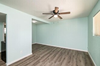 811 S Mesquite St in Arlington, TX - Building Photo - Building Photo