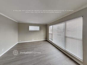 1061 E 105th Pl, Unit 2143 in Northglenn, CO - Foto de edificio - Building Photo