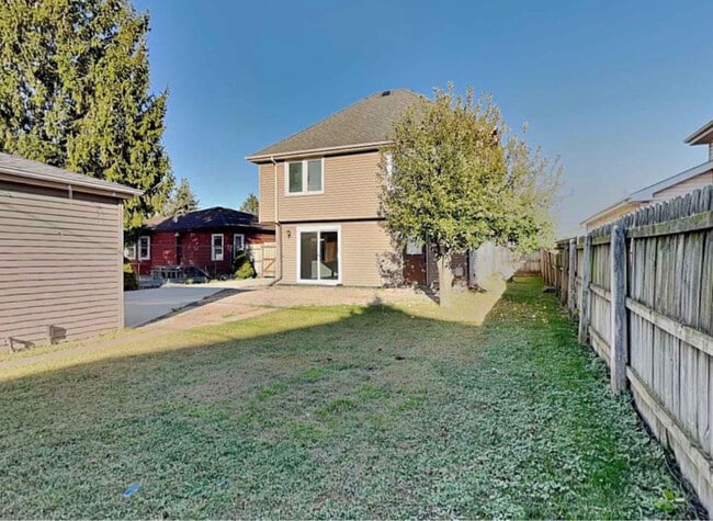 property at 10528 S 83rd Ave