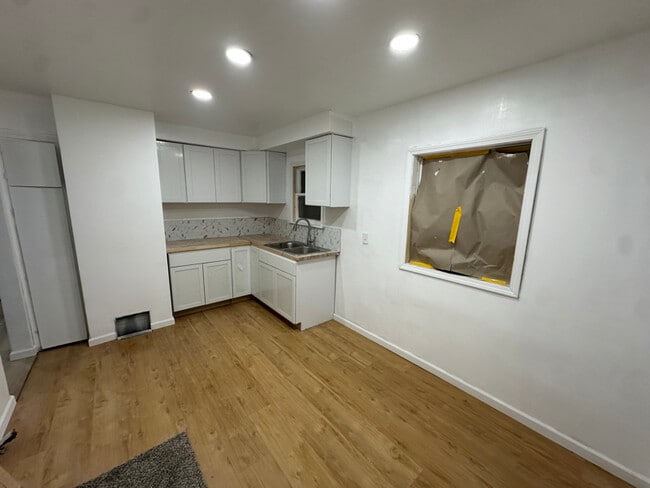 property at 3613 Proctor St