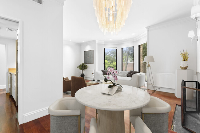 350 Tappan St, Unit 1 in Brookline, MA - Building Photo - Building Photo