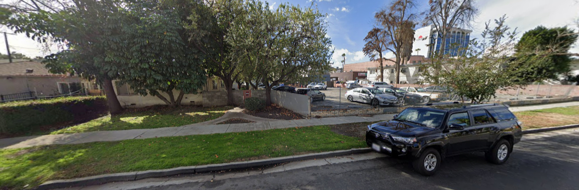 14620 Moorpark St in Sherman Oaks, CA - Building Photo