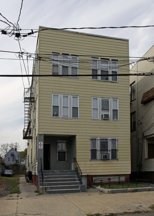 15 Van Nostrand Ave in Jersey City, NJ - Building Photo