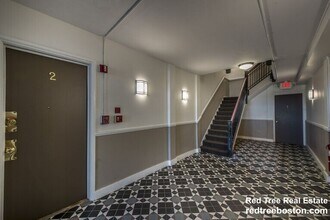 5 Barrows St, Unit 4 in Boston, MA - Building Photo - Building Photo