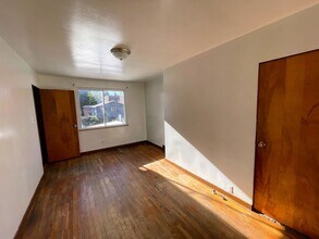 239 Ella St in Pittsburgh, PA - Building Photo - Building Photo