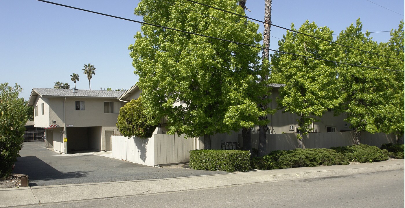 520 Patterson Blvd in Pleasant Hill, CA - Building Photo