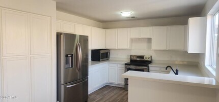 12626 W Paradise Dr in El Mirage, AZ - Foto de edificio - Building Photo