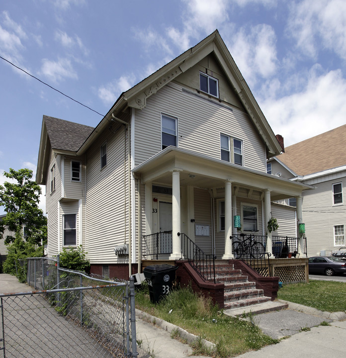 33 Adelaide Ave in Providence, RI - Building Photo