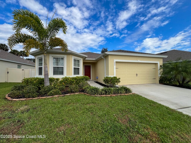 590 Sorrento Dr in Cocoa, FL - Building Photo - Building Photo