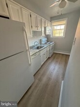 27 Wallingford Ave in Wallingford, PA - Foto de edificio - Building Photo