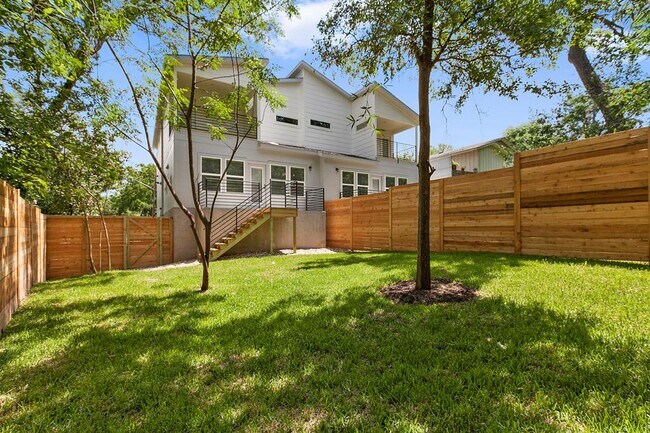 3306 Denver Ave in Austin, TX - Building Photo - Building Photo