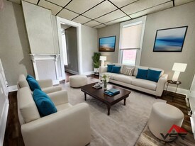 301 E Main St in Piqua, OH - Building Photo