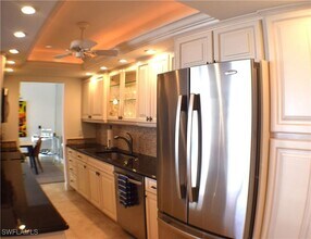 1930 Gulf Shore Blvd N, Unit C304 in Naples, FL - Building Photo - Building Photo