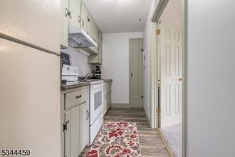 271 Quakertown Rd in Pittstown, NJ - Building Photo - Building Photo
