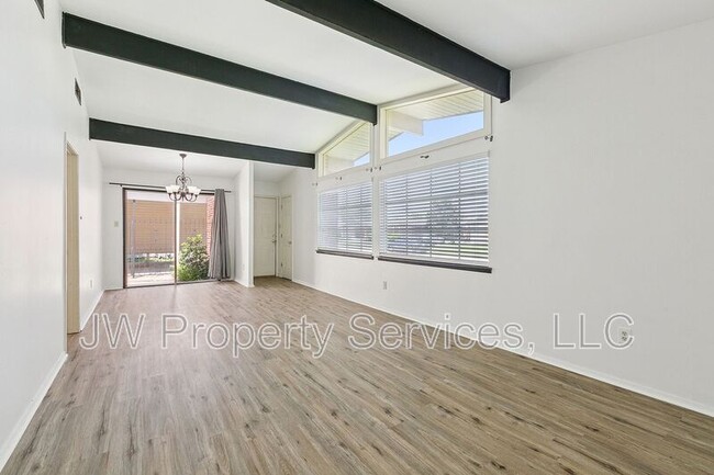 5700 Boutall St in Metairie, LA - Building Photo - Building Photo