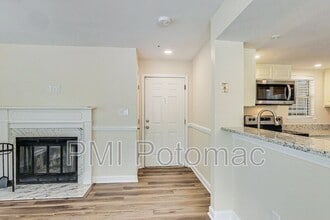 10301 Westridge Dr in Bowie, MD - Building Photo - Building Photo