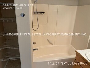 16161 NW Fescue Ct in Portland, OR - Building Photo - Building Photo