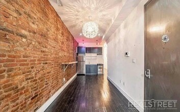 Putnam Ave, Unit 1R in Brooklyn, NY - Foto de edificio - Building Photo