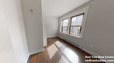 81 Park Dr, Unit 22 in Boston, MA - Building Photo - Building Photo