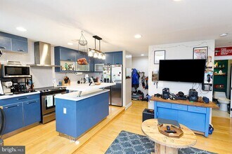 1220 Holbrook Terrace NE in Washington, DC - Building Photo - Building Photo
