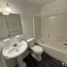 149 New Dallas Hwy in Lacy Lakeview, TX - Building Photo - Building Photo