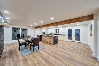 552 Chelsea Dr in Bountiful, UT - Building Photo - Building Photo