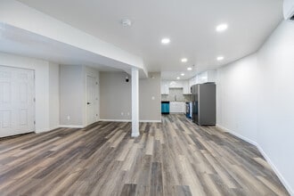 Maya Apartments in Lakewood, CO - Building Photo - Interior Photo