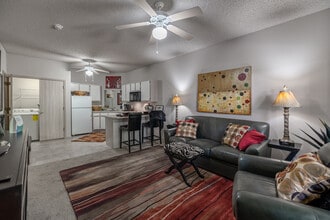The Cliffs in Fayetteville, AR - Foto de edificio - Interior Photo