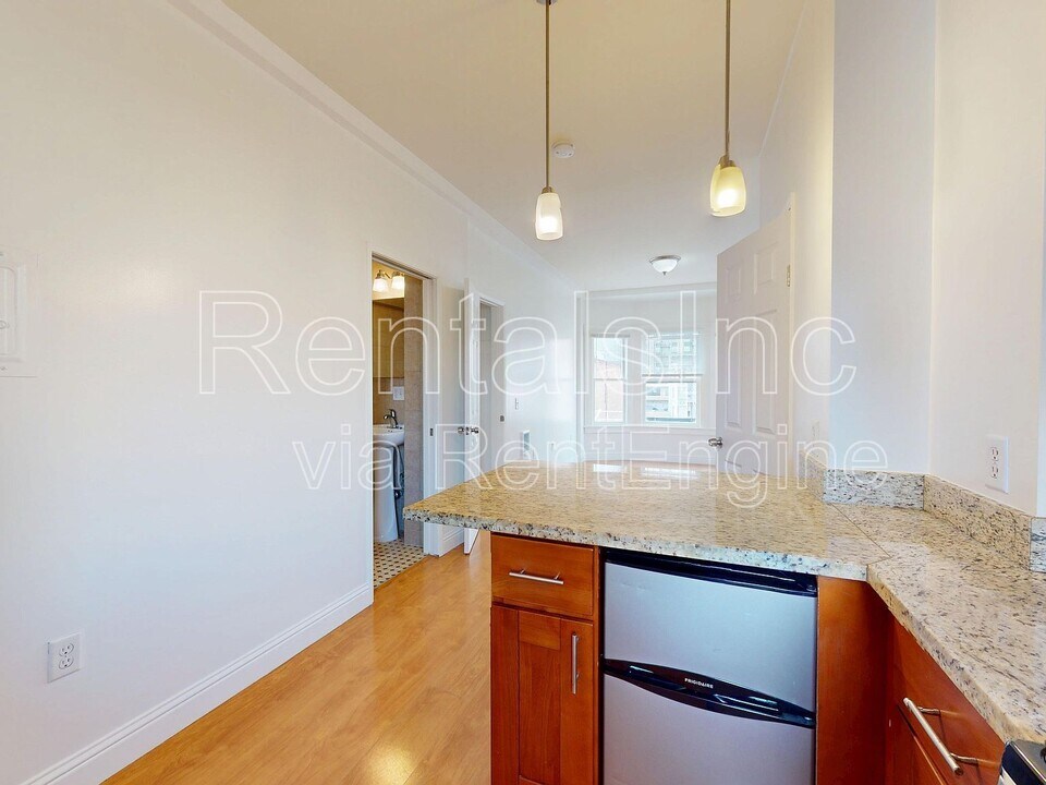 1053 Post St-Unit -37 in San Francisco, CA - Building Photo