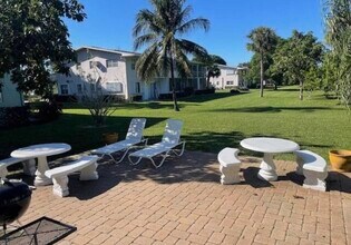 66 Easthampton C in West Palm Beach, FL - Building Photo - Building Photo