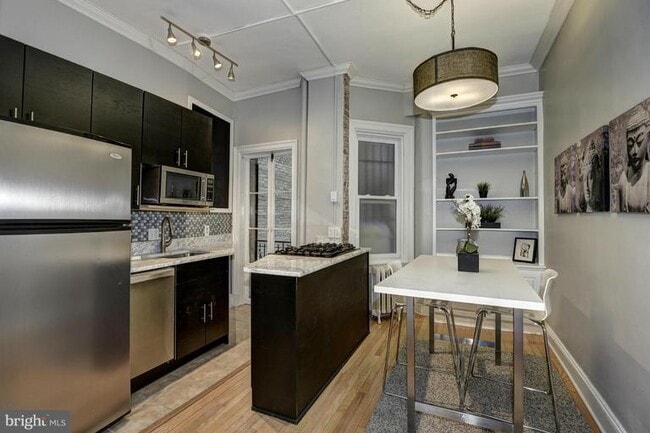 property at 1705 P St NW