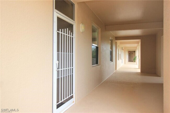 2700 Cypress Trace Cir in Naples, FL - Building Photo - Building Photo
