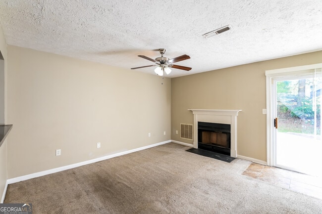 1687 Hunting Creek Dr SE in Conyers, GA - Building Photo - Building Photo