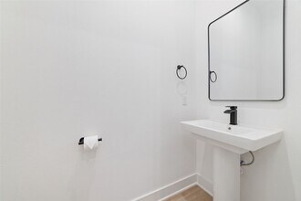 3444 Bolin Rd in Houston, TX - Building Photo - Building Photo
