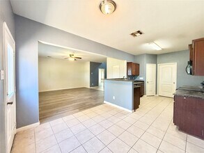4211 Jana Drive in Santa Fe, TX - Building Photo - Building Photo