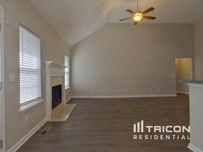 6821 Hickory Hollow Dr in Douglasville, GA - Building Photo - Building Photo