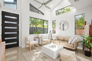 619 Hammack Dr in Austin, TX - Building Photo