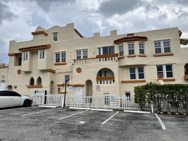 property at 4211 Parker Ave
