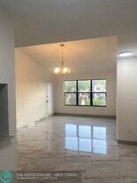 4281 W McNab Rd in Pompano Beach, FL - Building Photo