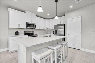 8352 Greenway Ave in Wesley Chapel, FL - Building Photo - Building Photo