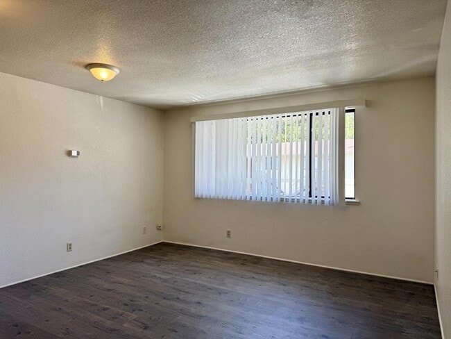 429 NE Silverwood Pl in Grants Pass, OR - Building Photo - Building Photo