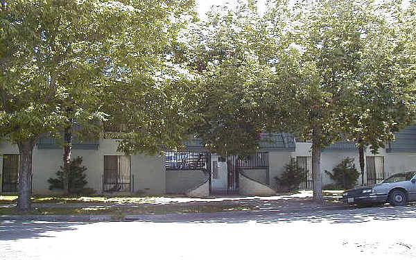 820 N Monroe St in Stockton, CA - Building Photo - Building Photo