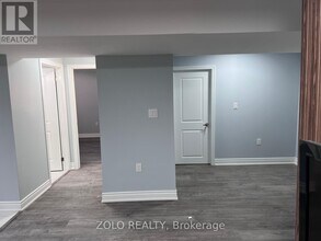 239 Rockledge Dr in Hamilton, ON - Building Photo - Building Photo