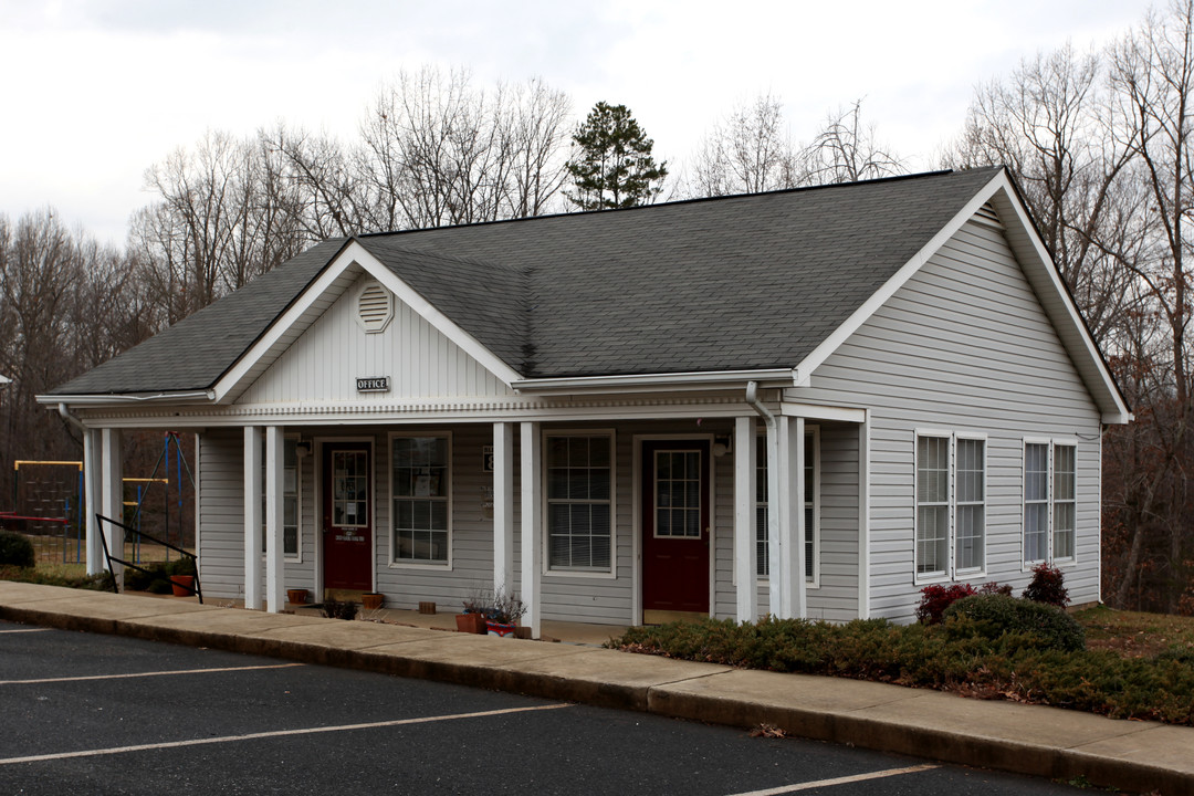 The Reserve at Ashelyn Glen in Asheboro, NC - Building Photo